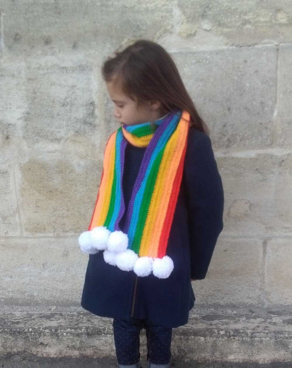 Medium echarpe pompons oam